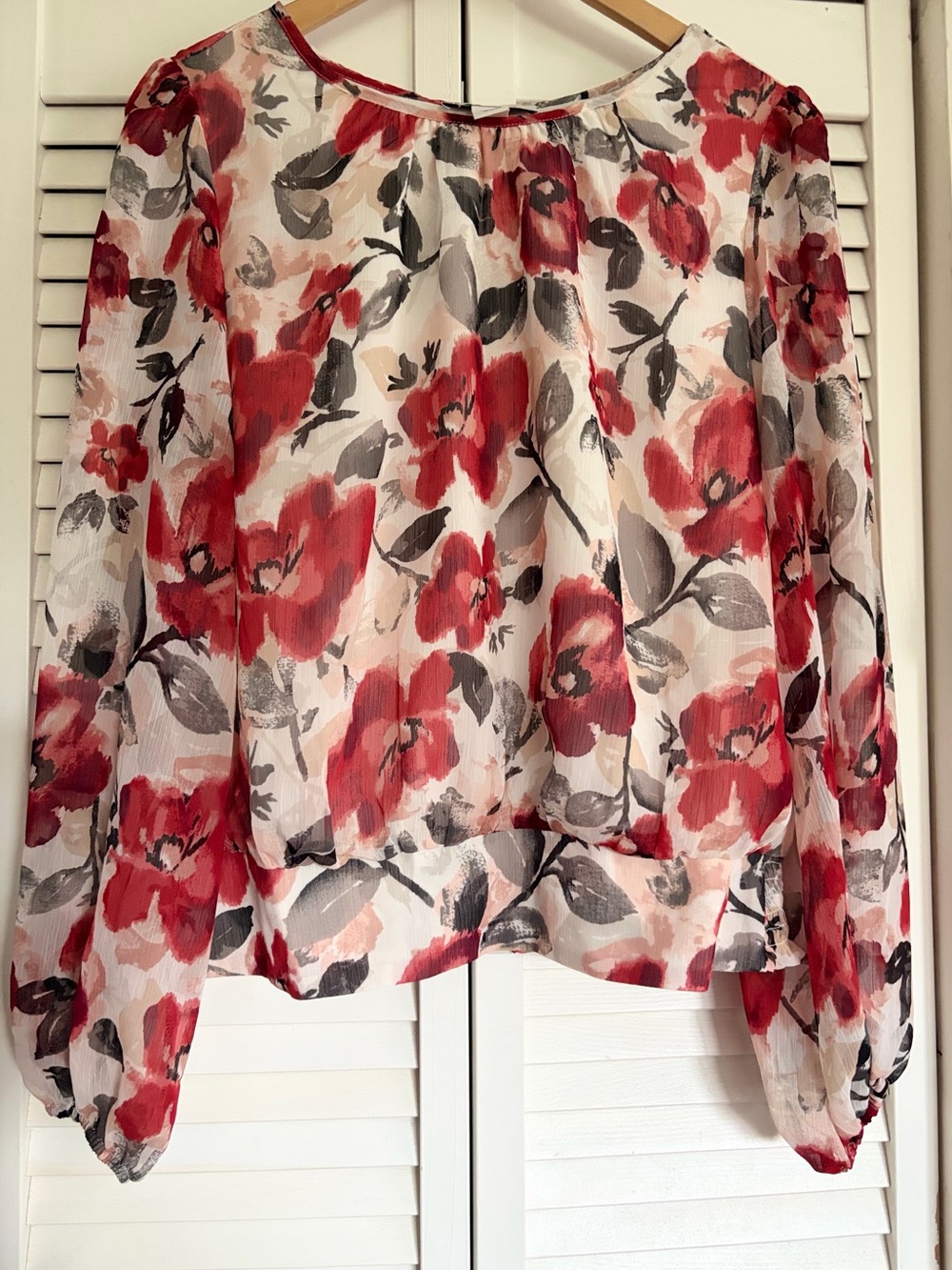 White House Black Market long sleeve floral blouse